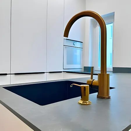 Modern Free Parking High Standard Cool Stylish Apartment *